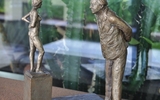 Ausstellung Mann Bronze Patiniert Unikat 14 5 X 17cm