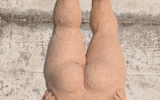 Frau Mit Ball 6 Keramik Original